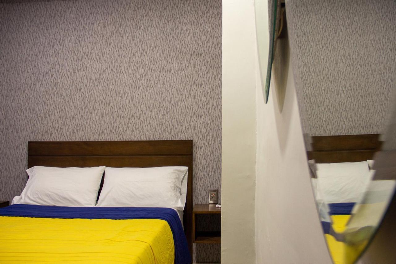 Hotel Boutique Charlotte Arandas Exterior foto